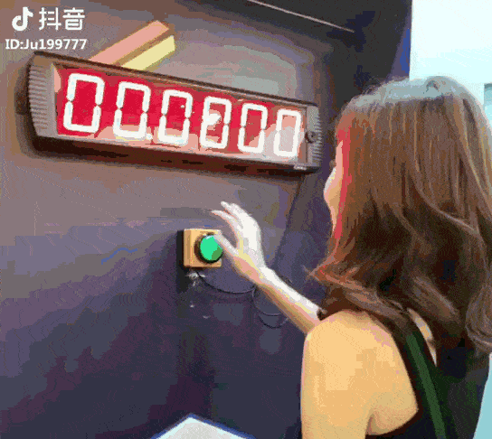 1537953677825807.gif 1537953677825807.gif