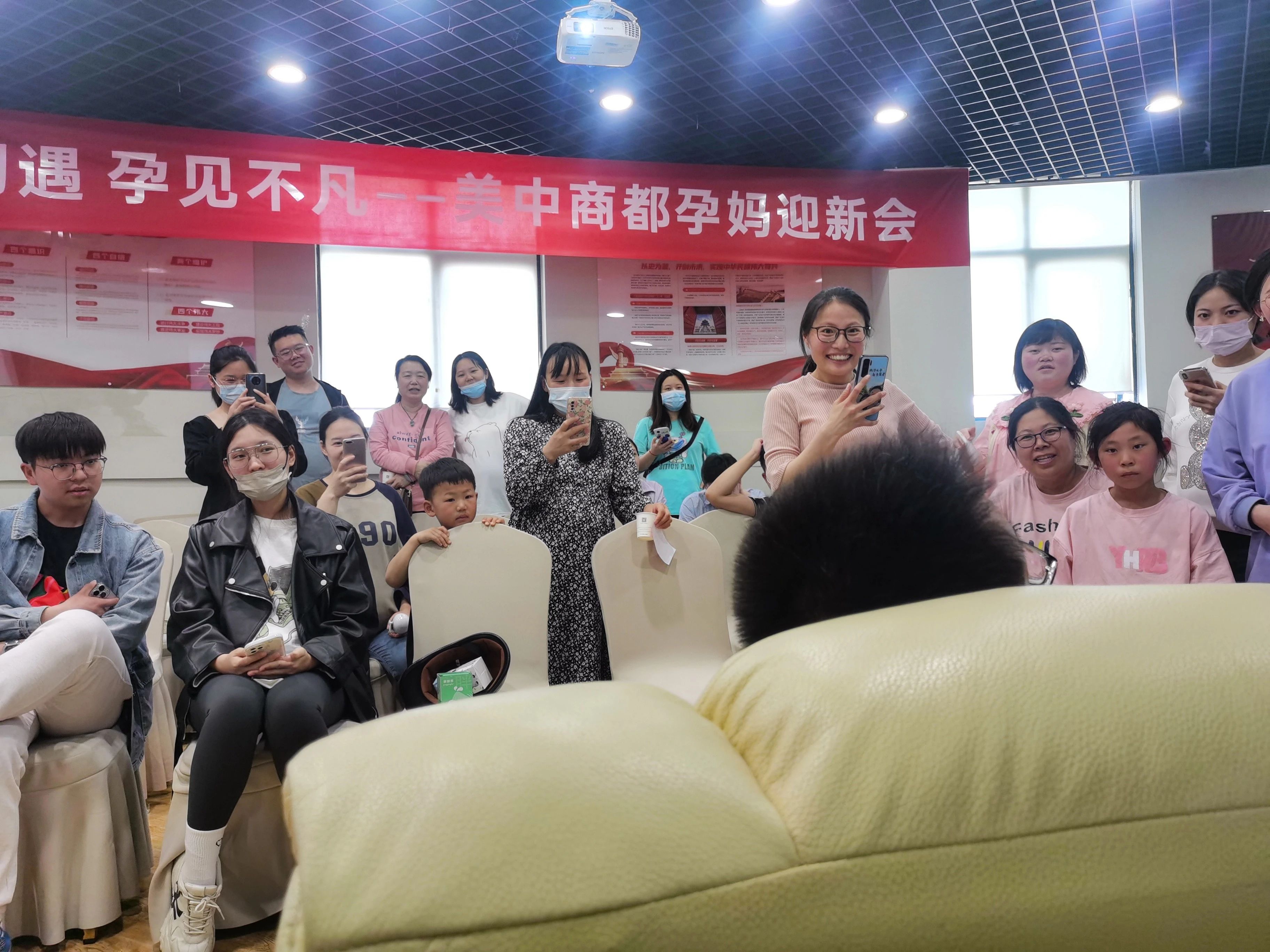 五一劳动节郑州美中商都妇产医院孕妈迎新会精彩回顾