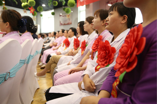 2019郑州美中商都妇产医院表彰大会