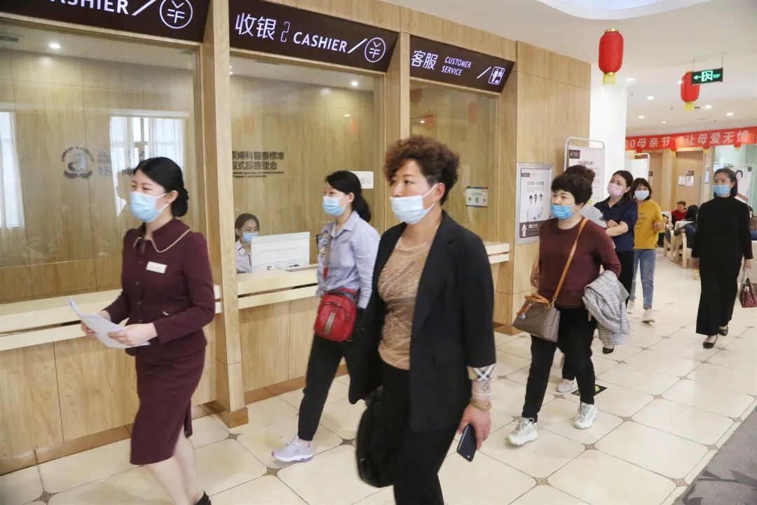 郑州美中商都妇产医院母亲节公益活动