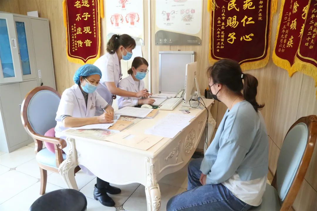 郑州美中商都妇产医院母亲节公益活动