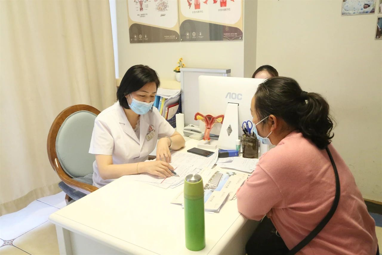 郑州美中商都妇产医院母亲节公益活动